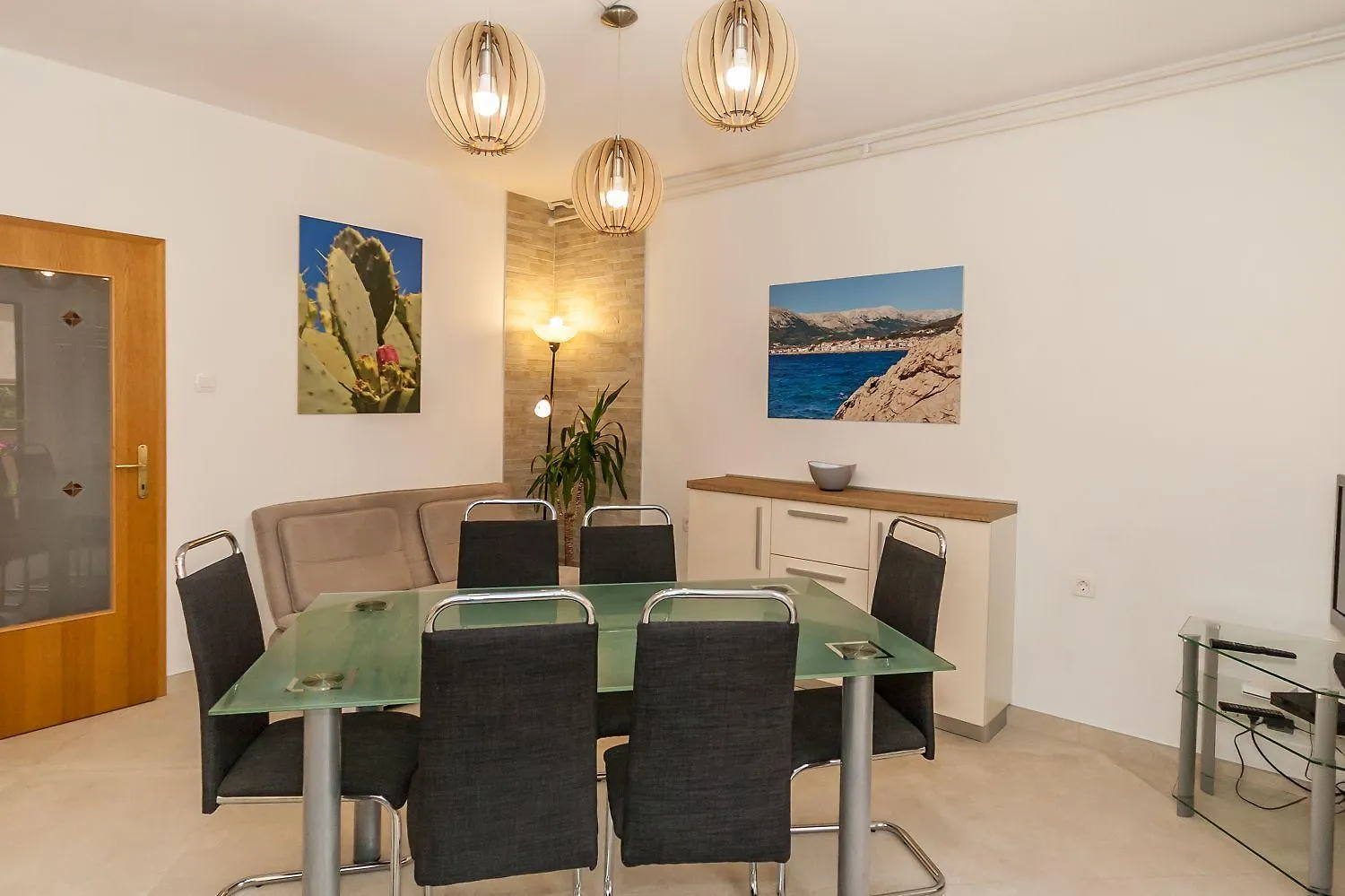 Grosses Apartment Mit 3 Klimas, Wifi, Bbq, Parkplatz Baska