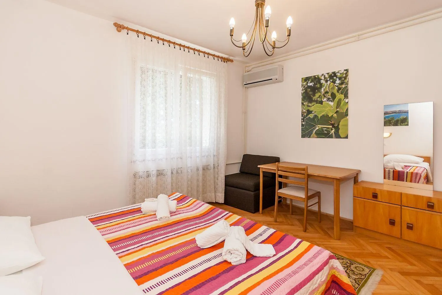 Grosses Apartment Mit 3 Klimas, Wifi, Bbq, Parkplatz Baska  0*, Baska (Krk) Croatia